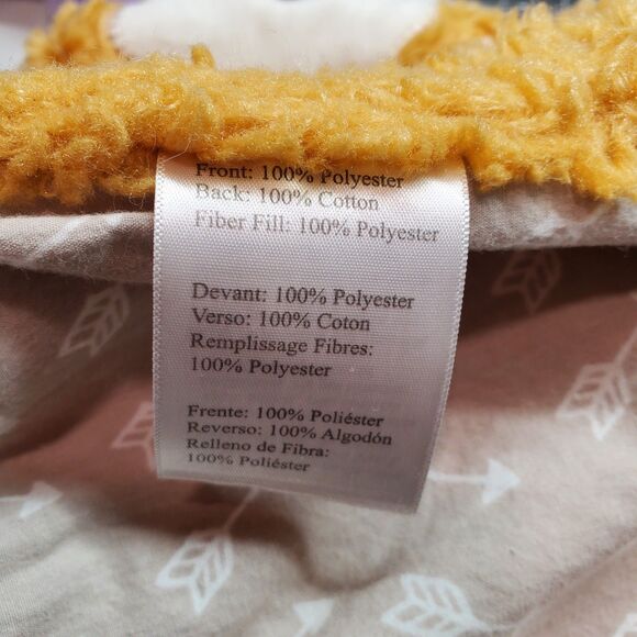 Levtex Baby Throw Floor Blanket Red Fox Shaped Faux Fur Gray Arrow print on back - Picture 4 of 4